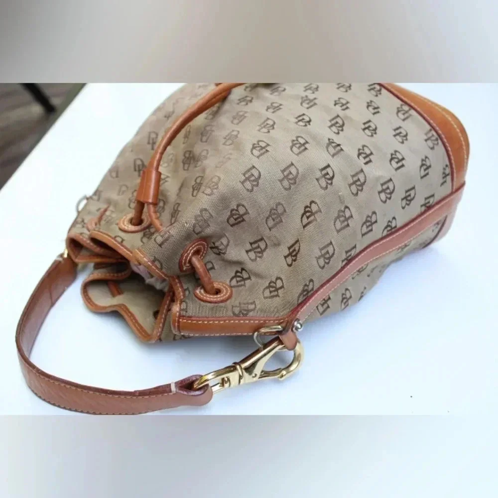 Dooney & Bourke vintage dooney